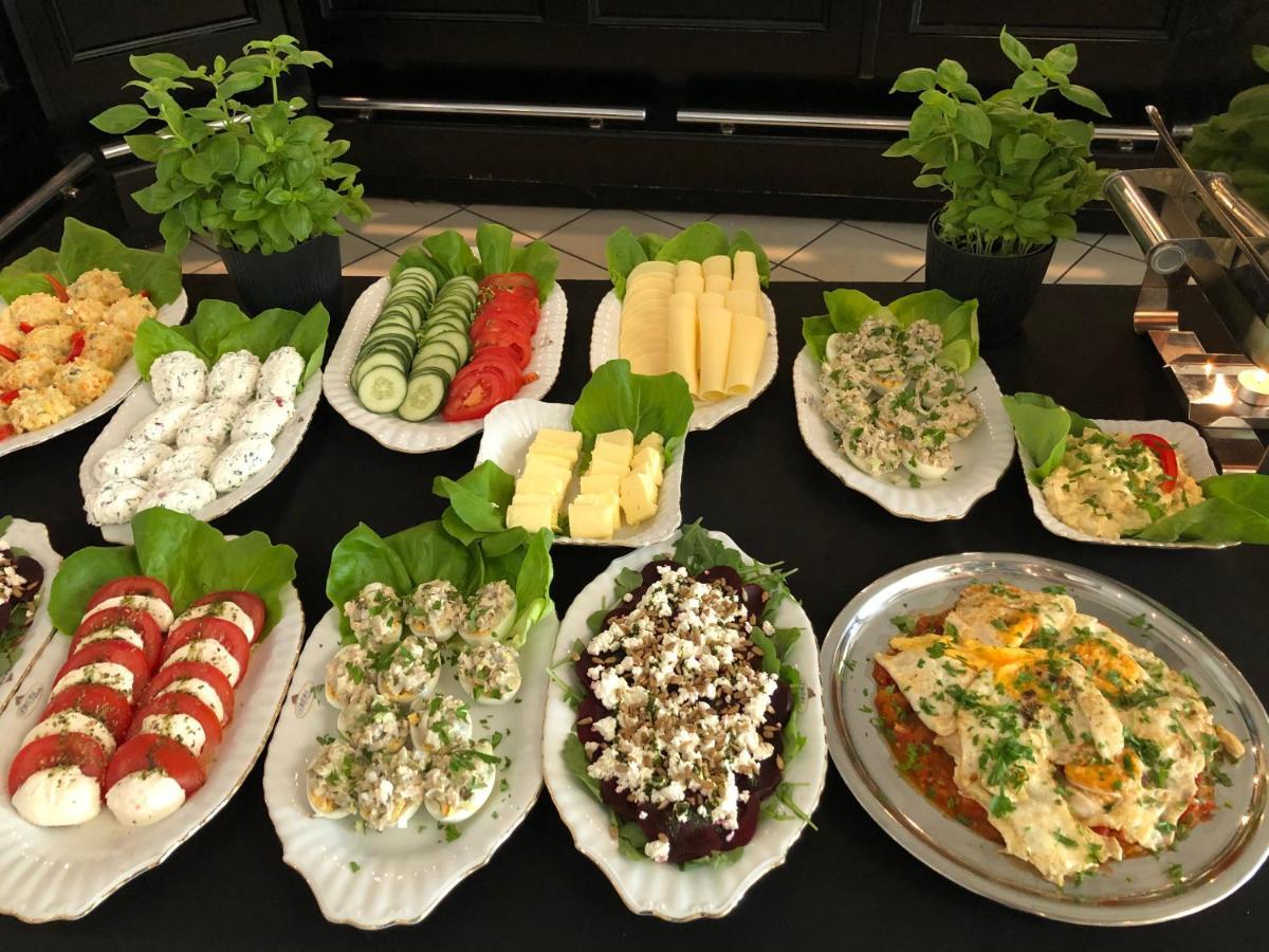 Great Polonia Ustka Bed & Breakfast Ngoại thất bức ảnh