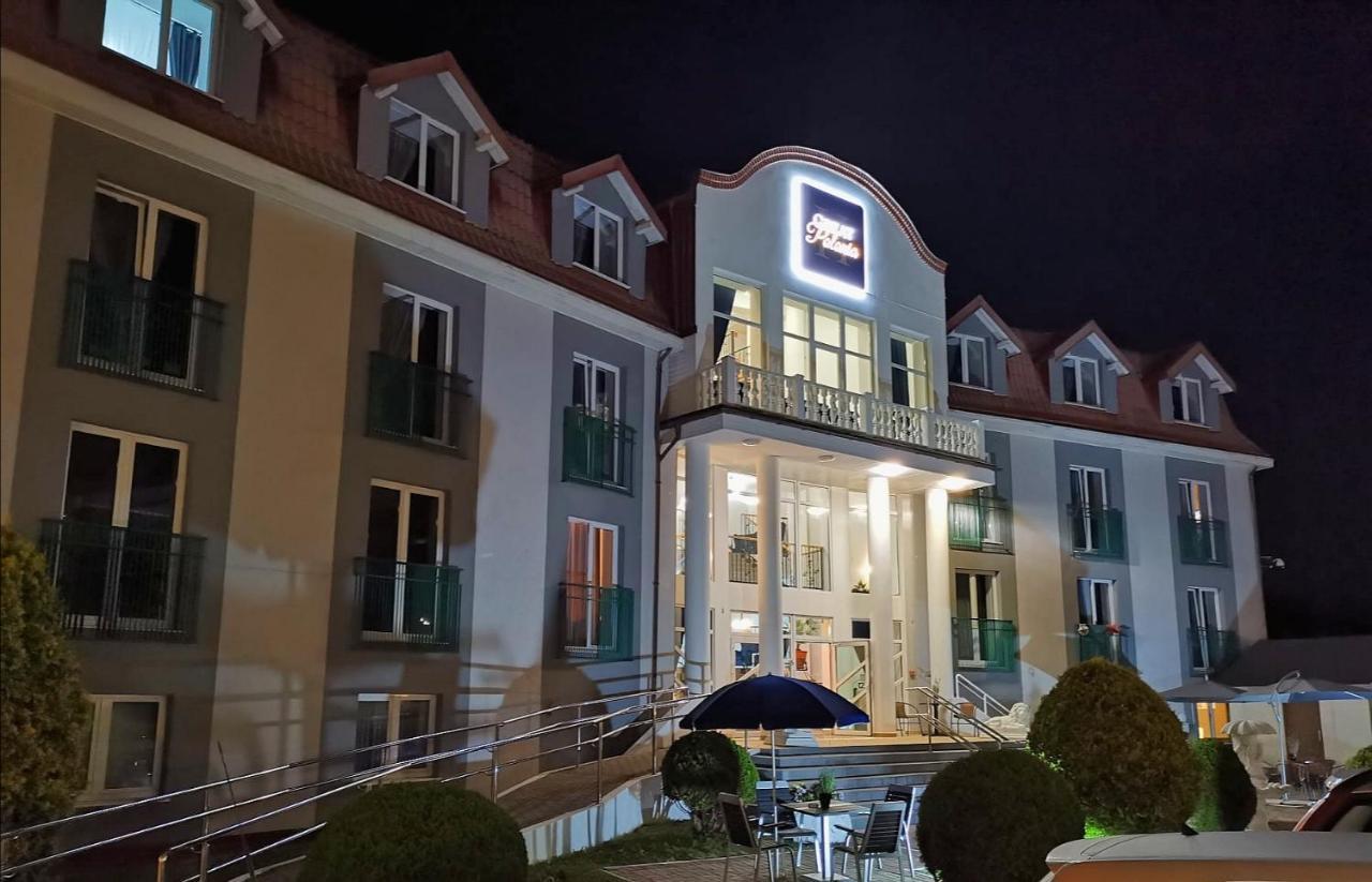 Great Polonia Ustka Bed & Breakfast Ngoại thất bức ảnh