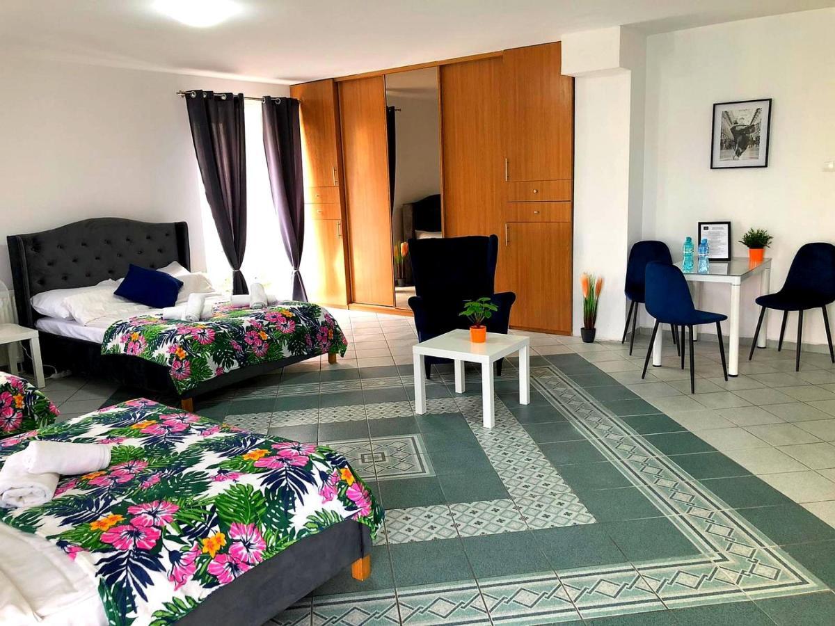 Great Polonia Ustka Bed & Breakfast Phòng bức ảnh